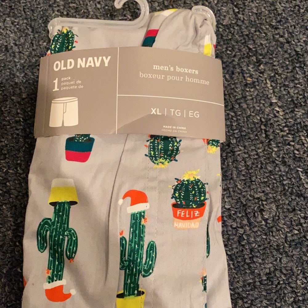 Old navy men’s boxers Christmas cactus. XL